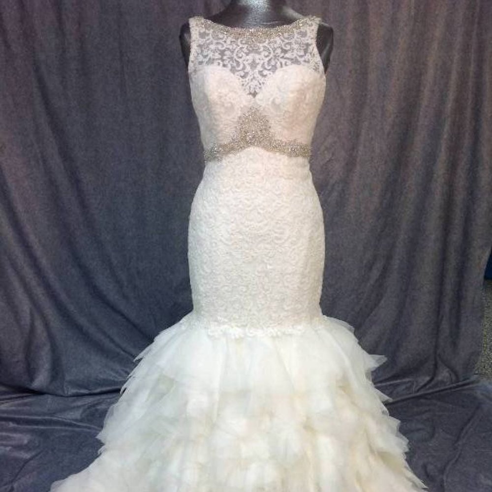 MoriLee. Style: 2673 wedding dress